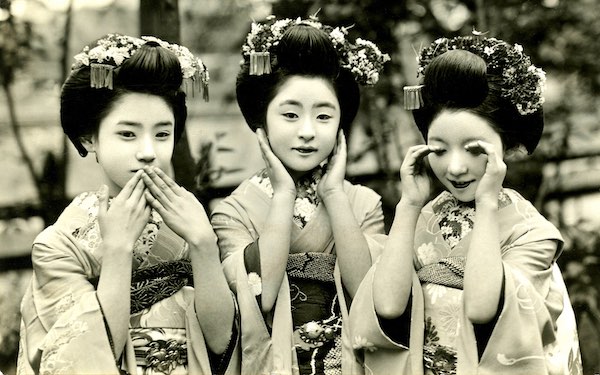 La figura della geisha nelle stampe dei grandi maestri giapponesi